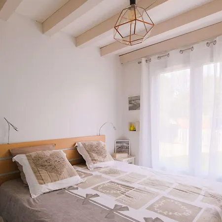 Maison De Charme A Plage, 8 Pers, Proche Ocean, Jardin Spacieux, Terrasse, Annexe. - Fr-1-877-40 Villa Biscarrosse